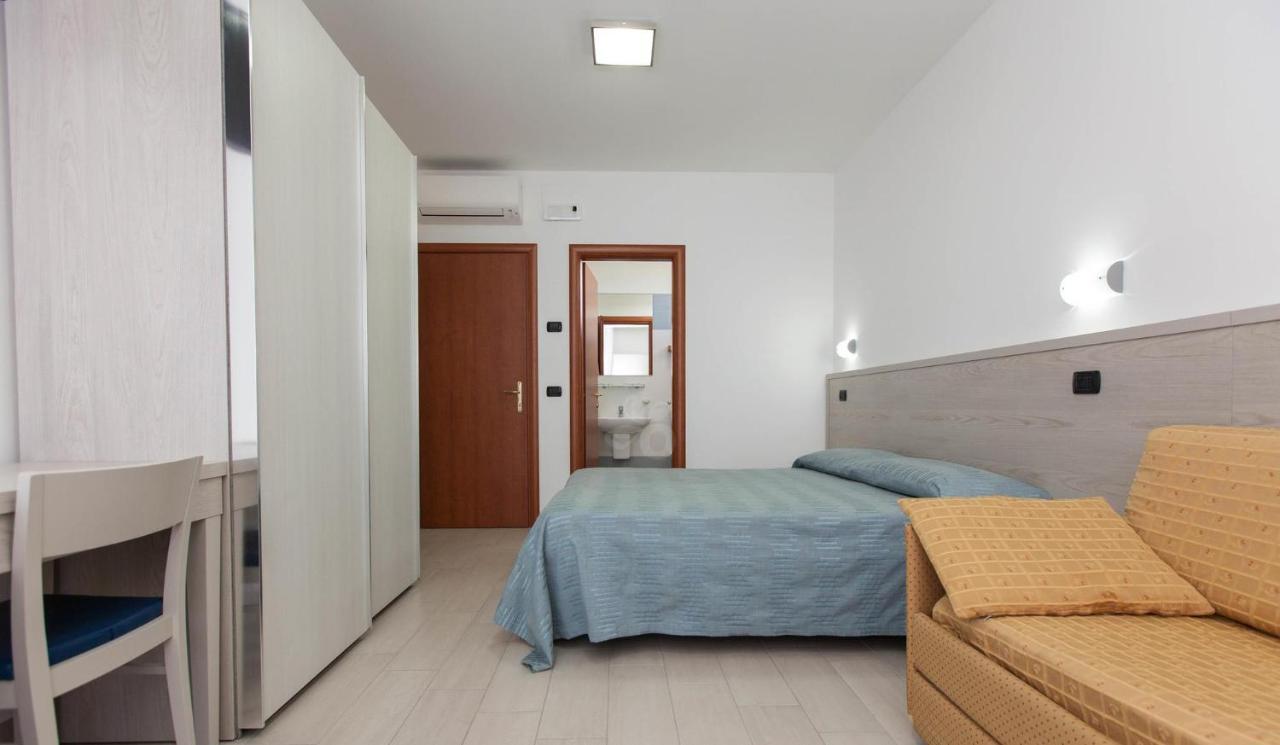 Residence Clipper Джуліанова Екстер'єр фото